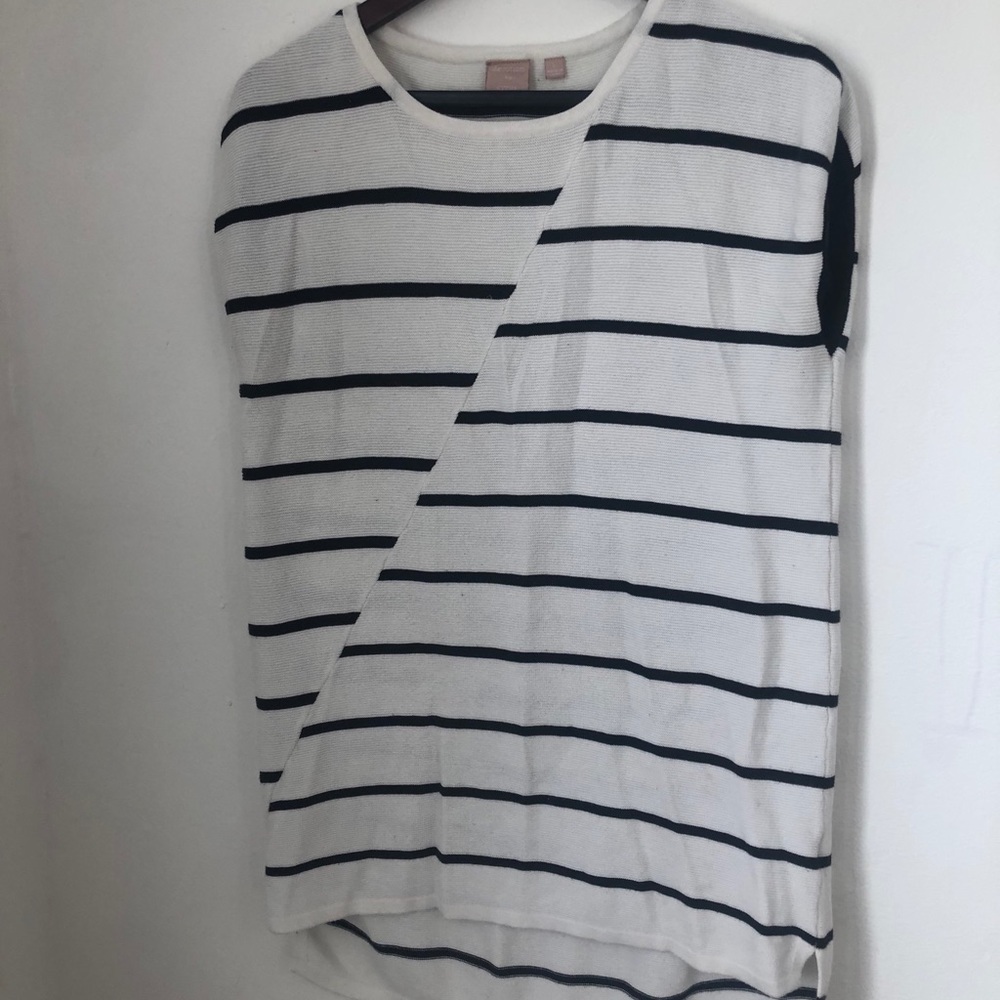 Black and white long shirt